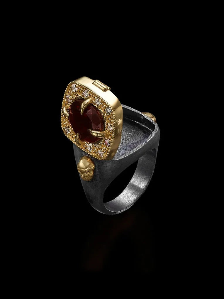 ANELLO DI VELENO