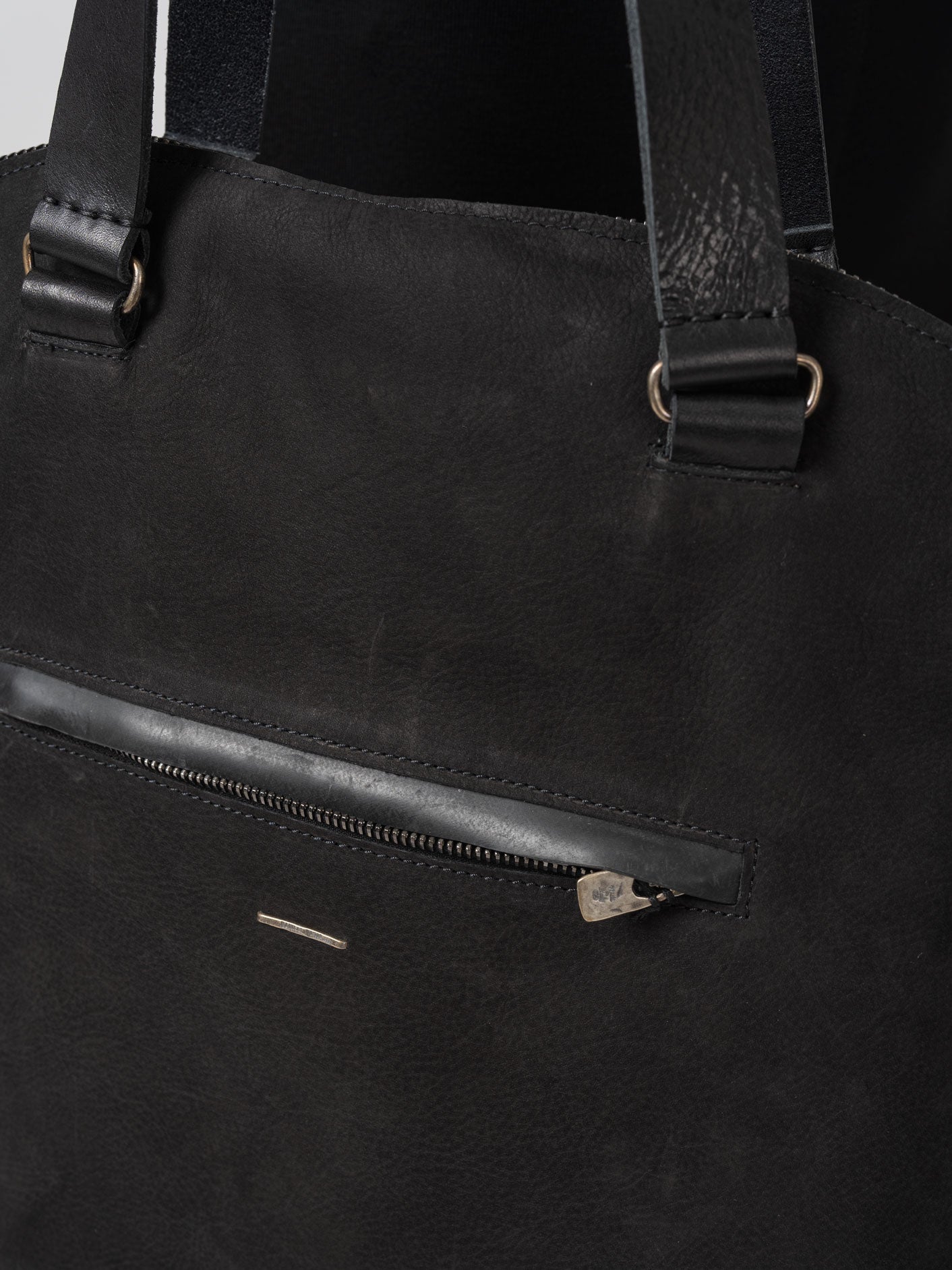 Shoulder bag with 925 Silver Staples