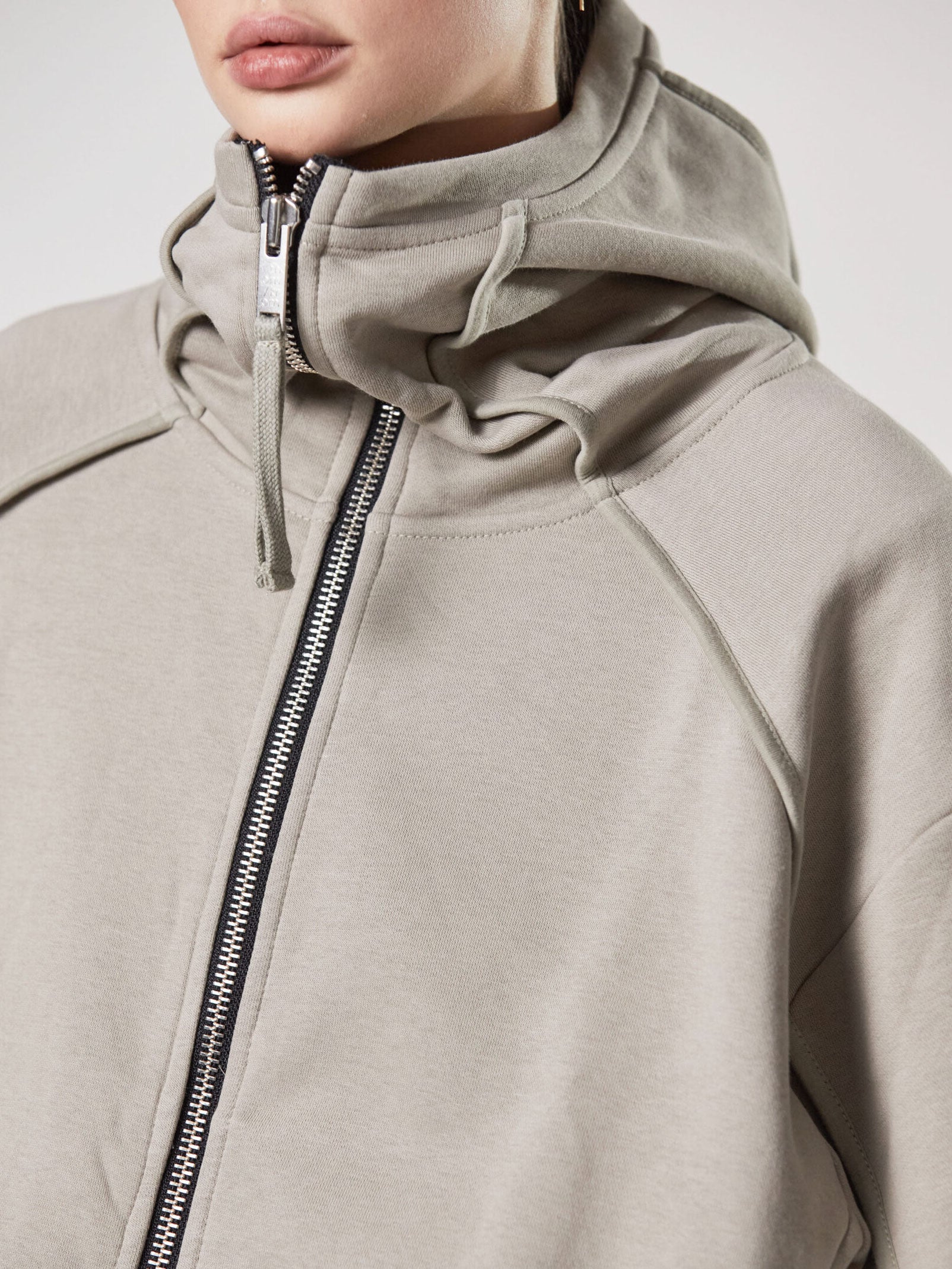 Hooded sweat jacket