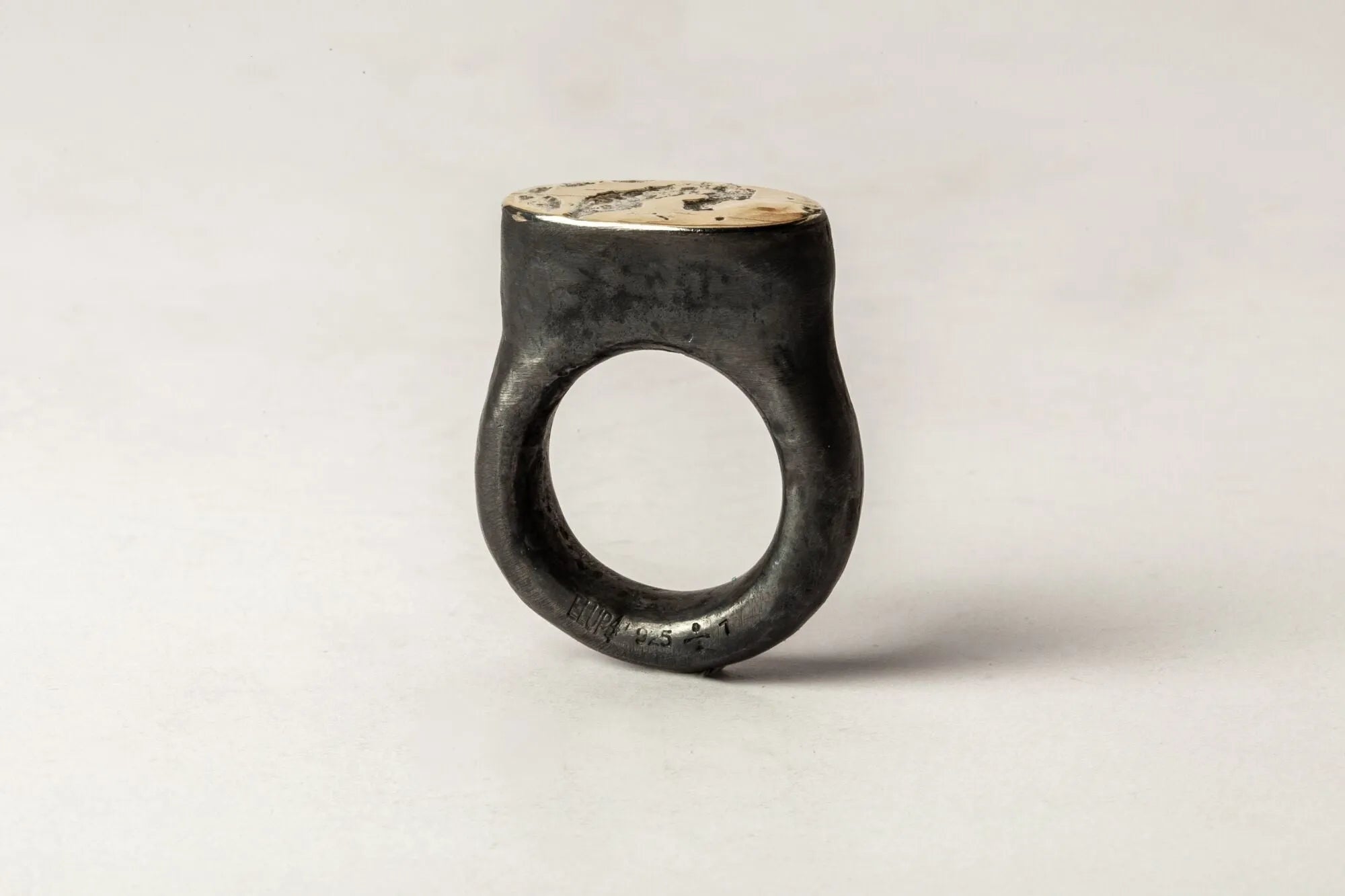 ROMAN RING